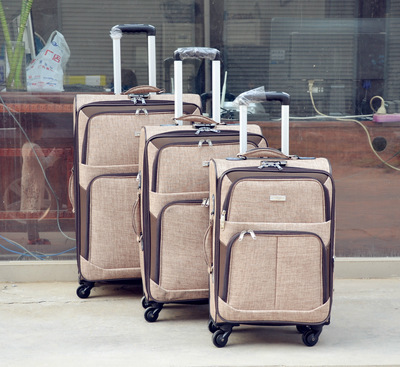 2014年新款箱包市場分析 聚焦保定航城箱包制造